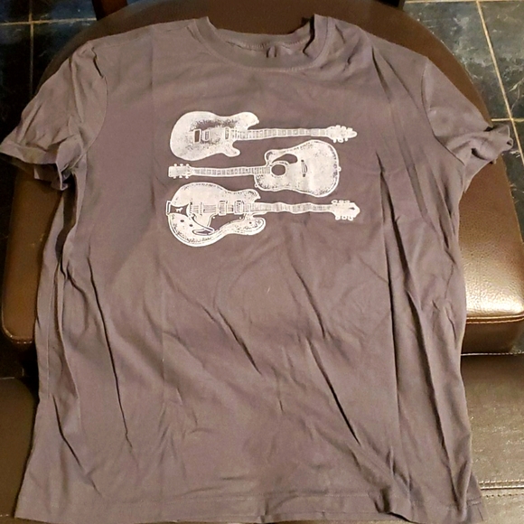 Super Soft Tee - Picture 1 of 3